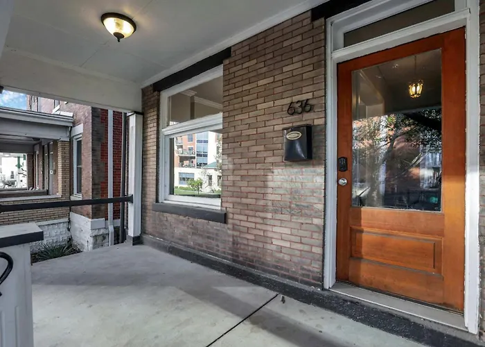 Charming Historic Getaway In The Heart Of *