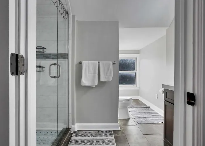 Apartamento Charming Historic Getaway In The Heart Of